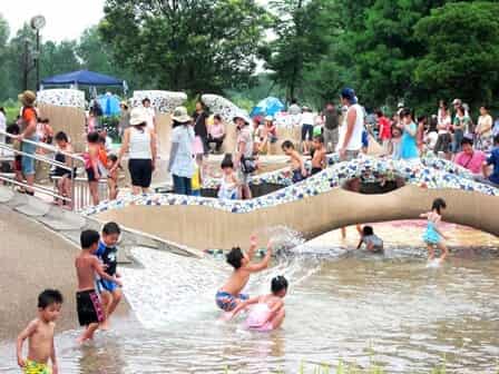 舎人公園の遊び場 幼児が遊べる場所はどこにある