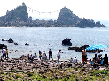 真鶴半島自然公園 真鶴半島の三ツ石で磯あそび